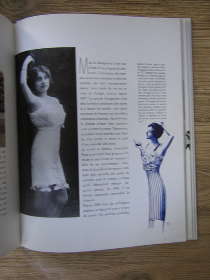 Beatrice Fontanel - Corsets et Soutiens-Gorge. L'epopee du sein de l'antiquite a nos jours