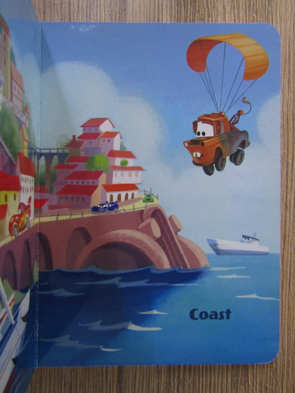 Explore TAG Junior with Scout and Violet