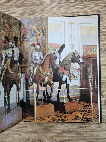 L'Ermitage. Promenade a travers les salles du musee
