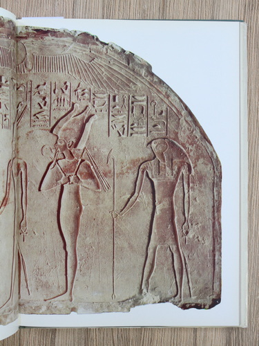 Egyptian antiquities in the Hermitage (editie bilingva)