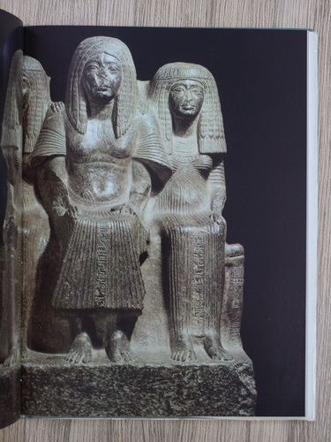 Egyptian antiquities in the Hermitage (editie bilingva)