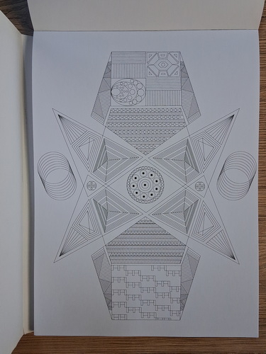 Daniele Margara - Fascinujuca Geometria (carte de colorat)