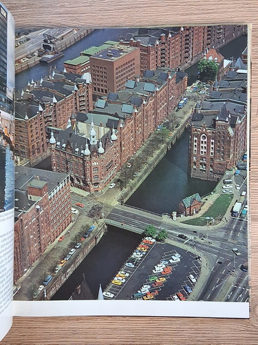 Rolf Muller - Hamburg report. 222 colour pictures, 222 ilustraciones en color