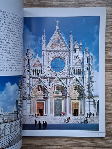 Rosella Vantaggi - Siena. History, painting, art