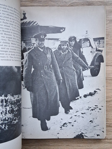 C. L. Sulzberger - The american heritage. Picture history of World War II