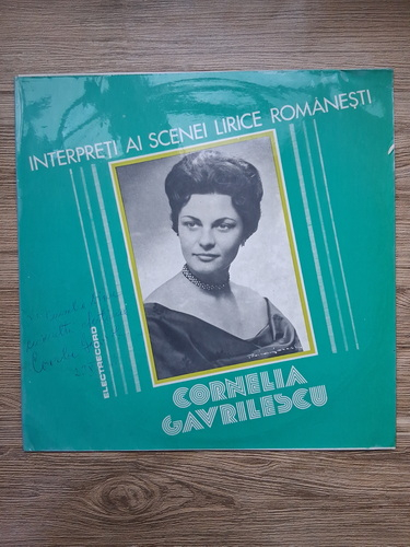 Cornelia Gavrilescu, Orchestra simfonica a Radioteleviziunii Romane - Interpreti ai scenei lirice romanesti (Wolfgang Amadeus Mozart, Bedrich Smetana, Giacomo Puccini, Charles Gounod)