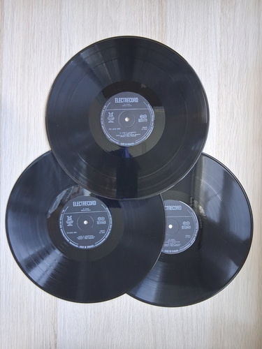 Orchestra Operei Romane din Bucuresti, Corul Operei Romane din Bucuresti, Jean Bobescu, Virginia Zeani, Ion Buzea, Nicolae Herlea - Traviata (Giuseppe Verdi, 3 viniluri)