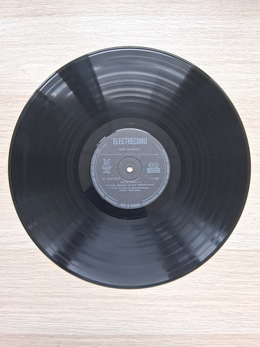 Orchestra simfonica a Radioteleviziunii, Corul Radioteleviziunii, Corul de copii al Radioteleviziunii Romane, Corul Madrigal - Ciclul Cosmofonie (Dinu Petrescu) 