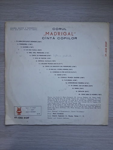 Corul Madrigal, Marin Constantin, Valentin Teodorian, Nicolae Herlea - Corul Madrigal canta copiilor. Pagini alese din muzica corala romaneasca