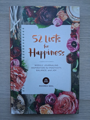 Moorea Seal - 52 lists for happiness