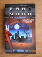 Jim Butcher - Fool moon (volumul 2)