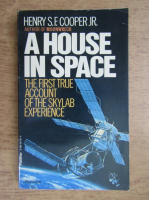 Henry Cooper - A house in space