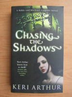 Keri Arthur - Chasing the shadows