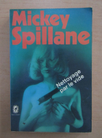 Mickey Spillane - Nettoyage par le vide