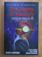 Scott Cawthon - Five Nights at Freddy's (volumul 4)