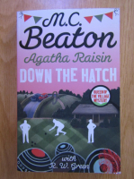 M. C. Beaton - Agatha Raisin Down the Hatch