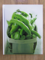 Anticariat: Liz Franklin - The organic seasonal cookbook