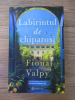 Fiona Valpy - Labirintul de chiparosi