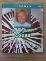 Mary Berry - Cooks Cakes