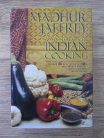 Anticariat: Madhur Jaffrey - An invitation to indian cooking