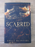 Anticariat: Emily McIntire - Scarred