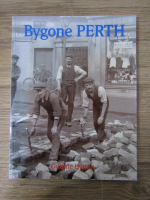 Anticariat: Guthrie Hutton - Bygone Perth