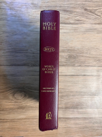 Anticariat: The Holy Bible. New King James Version. Words of Christ in red
