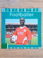 Anticariat: Sue Barraclough - When i'm at work. Footballer