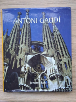 Jeremy Roe - Antoni Gaudi