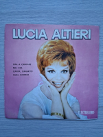 Lucia Altieri - Tira a campare