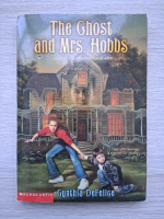 Gynthia Defelige - The ghost and mrs. Hobbs
